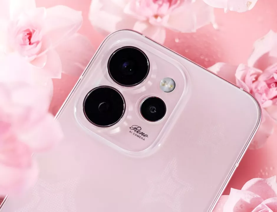 Modul Reno AI Camera pada Oppo Reno 16 yang mengunggulkan fitur fotografi pintar terbaru untuk kondisi minim cahaya.