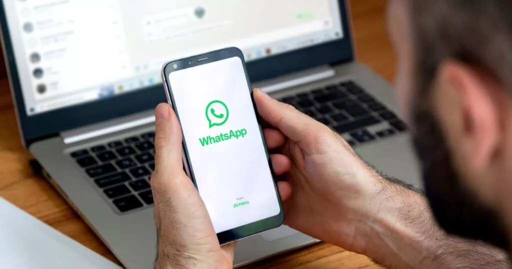 Segera periksa dan matikan fitur WhatsApp yang menguras baterai serta penyimpanan agar HP kembali responsif.