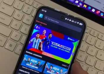 Solusi mudah menonton siaran langsung pertandingan Piala Dunia 2026 lewat aplikasi di HP saat siaran TV digital hilang.