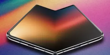 Teaser konsep layar lipat internal iPhone Ultra dengan wallpaper gradasi warna