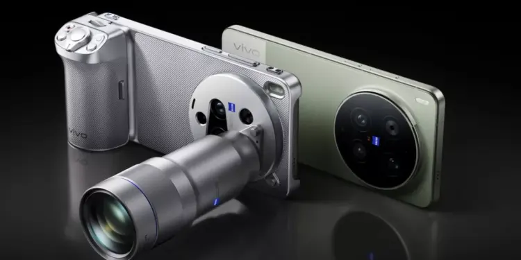 Konsep produk Vivo X300 Ultra bersanding dengan perangkat rig kamera eksternal dan lensa telefoto modular Zeiss.
