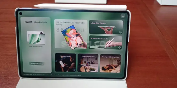 Tampilan menu spesifikasi Huawei MatePad Mini dengan layar PaperMatte Display OLED 120Hz berukuran 8,8 inci.