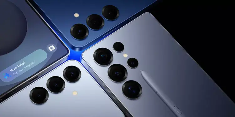Bocoran desain bodi belakang Samsung Galaxy S27 Ultra dengan konfigurasi kamera masif dan S Pen ikonik.