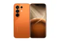 Tampilan depan dan belakang Tecno Camon 50 Ultra 5G varian warna oranye.