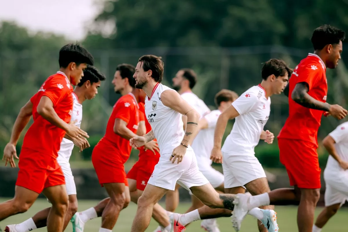 Pemain Timnas Indonesia menjalani latihan intensif menjelang laga Timnas Indonesia vs Kamboja di Piala AFF 2026