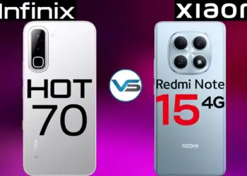 Komparasi casing belakang smartphone Infinix Hot 70 warna putih keperakan bersanding dengan Redmi Note 15 4G warna biru muda dengan latar belakang gradasi ungu gelap.