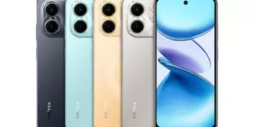 Varian warna HP Infinix 1 jutaan Hot Series hitam, biru muda, emas, dan perak beserta tampilan layar depannya.