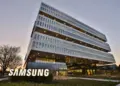 Gedung megah dengan logo Samsung di bagian depan untuk program giveaway liburan ke Korea.