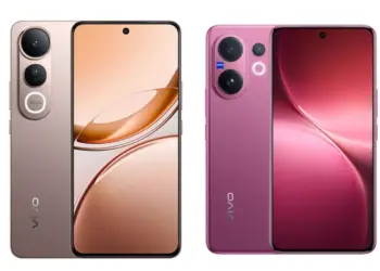 Perbandingan bodi depan dan belakang Vivo V Series warna emas kecokelatan berdampingan dengan varian warna magenta yang dilengkapi kamera ZEISS. harga HP Vivo