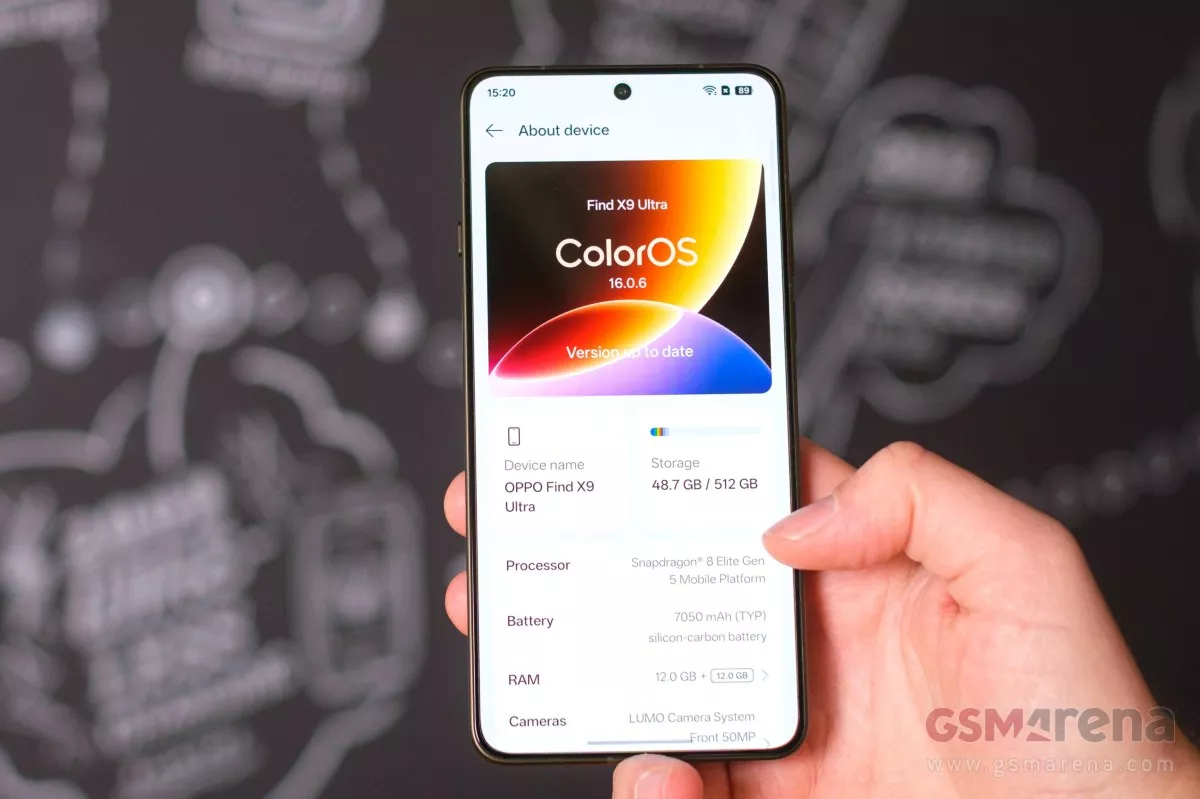 Layar smartphone menampilkan menu Informasi Perangkat atau About Device pada ColorOS.