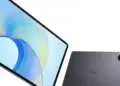 Tampilan bagian depan dan bodi belakang tablet Honor Pad X9 Max berwarna abu-abu metalik.