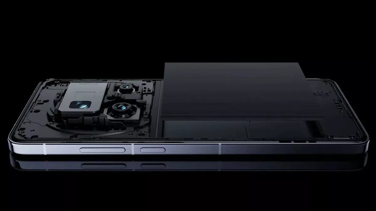 Ilustrasi struktur komponen baterai Silicon Carbon di dalam bodi HP flagship modern.