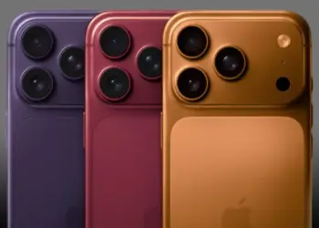 Tiga varian warna konsep iPhone dengan modul tiga lensa menonjol yang menampilkan Kamera iPhone 18 Pro Max.