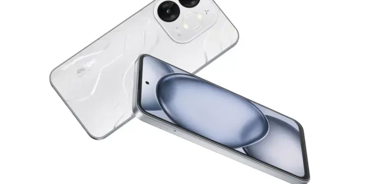 Dua unit smartphone itel perak dengan tekstur motif marmer di bagian belakang dan layar depan aktif memperlihatkan HP itel RAM Besar.