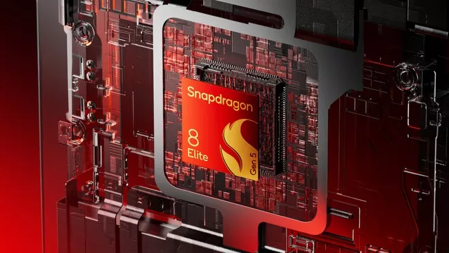 Tampak fisik chipset premium Snapdragon 8 Elite Gen 5 V dengan arsitektur canggih berbasis AI.