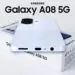 Bodi bawah Samsung Galaxy A08 4G di atas kotak dus penjualan yang menampilkan port USB-C dan audio jack 3.5mm.