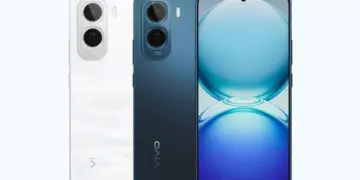 Tampilan bodi depan dan belakang Vivo V70 Lite 4G varian warna putih dan biru.