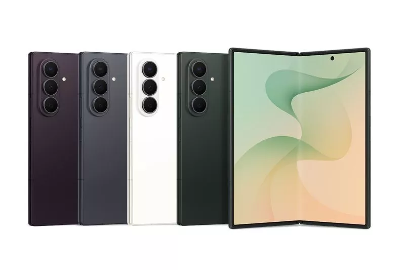 Empat pilihan warna Samsung Galaxy Z Fold 8 berjajar rapi beserta tampilan layar lipat utama yang terbuka.