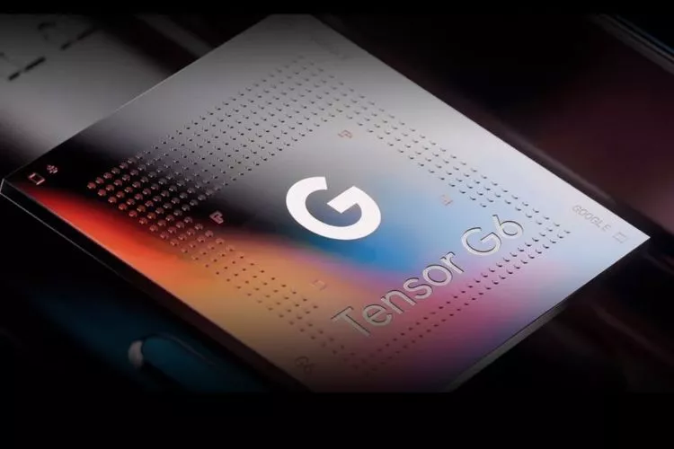 Tampilan close-up chip Google Tensor G6 dengan logo G berkilau.