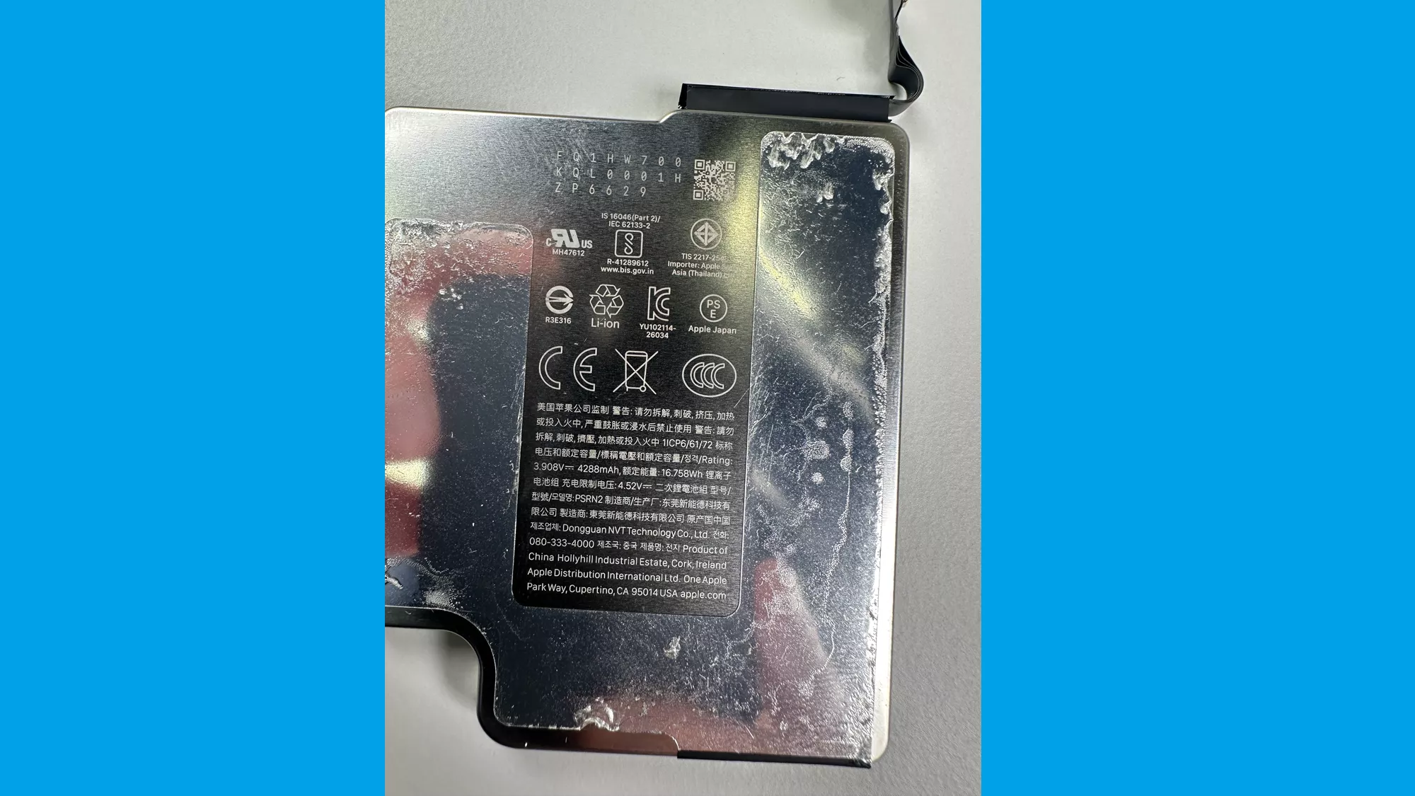 Baterai iPhone 18 Pro Max original dengan informasi spesifikasi daya dan manufaktur