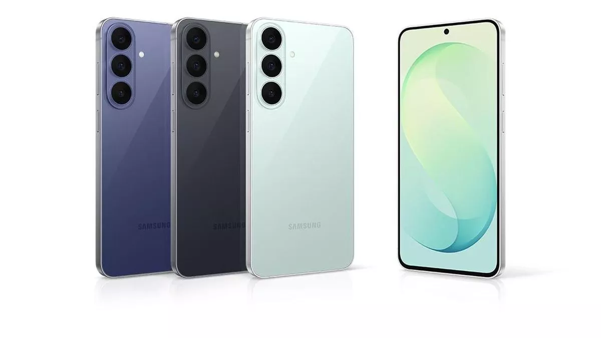 Tiga varian warna Samsung Galaxy S26 FE (Navy, Graphite, Mint) dan satu unit yang menampilkan layar depan dengan wallpaper abstrak.