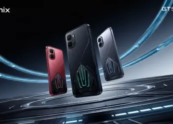 Tiga pilihan warna HP gaming Infinix GT Series dengan bodi belakang bergaya mecha futuristic.