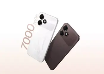 Dua varian warna HP OPPO Murah berkapasitas baterai jumbo 7000 mAh.