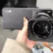 HP Xiaomi dengan lensa kamera Leica eksternal terpasang yang telah mencapai batas pembaruan EOL.