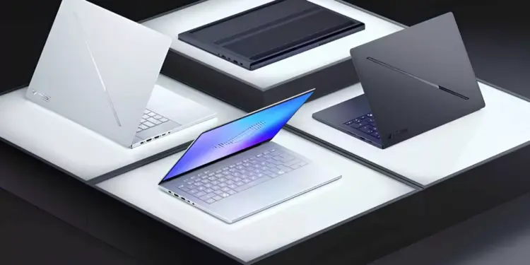 Jajaran varian laptop gaming ASUS ROG Zephyrus warna putih dan hitam yang dipajang di atas platform pameran.