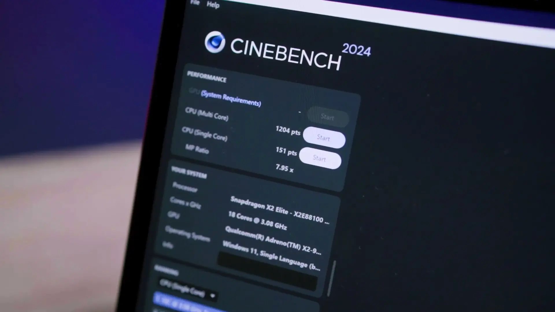 Hasil pengujian benchmark Cinebench 2024 pada layar laptop ASUS ProArt PZ14 dengan prosesor Snapdragon X2 Elite.