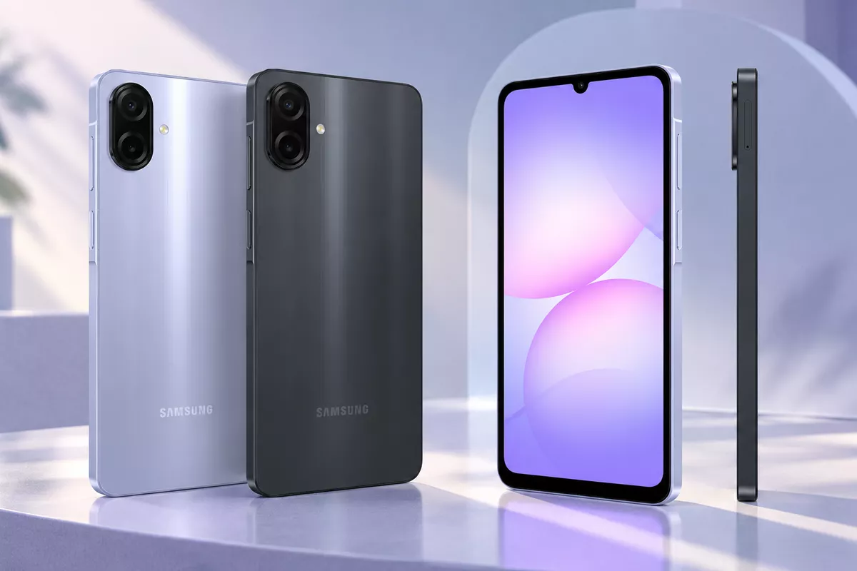 Tampilan desain Samsung Galaxy A07s dari bagian depan, belakang, dan samping dalam dua varian warna