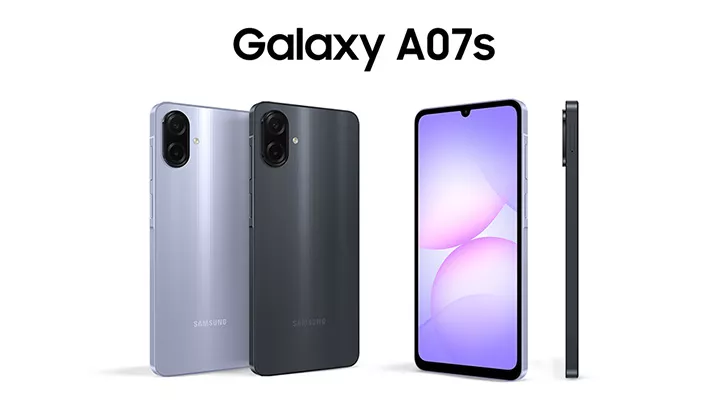 Poster resmi rilis Samsung Galaxy A07s yang memperlihatkan bodi depan dan belakang smartphone