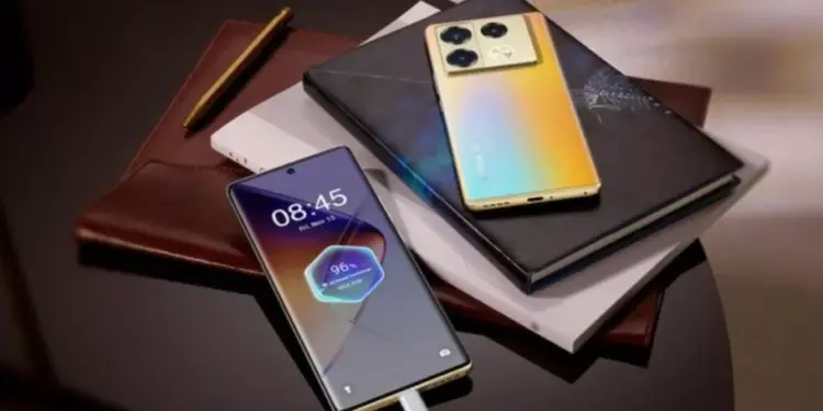 Layar lengkung AMOLED dan fitur pengisian daya cepat Infinix Note 40 Pro pilihan HP 3 Jutaan.