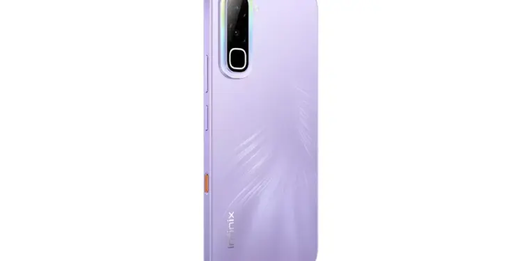 Desain bodi belakang Infinix varian warna ungu dengan motif tekstur unik pilihan HP NFC 2 Jutaan.
