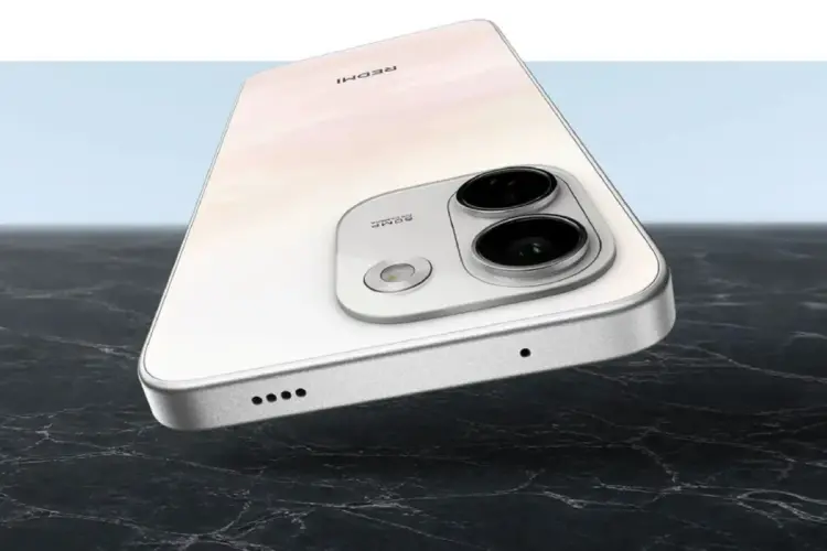 Tampilan bodi belakang Redmi A3 atau entry-level Redmi dengan modul kamera ganda 50MP