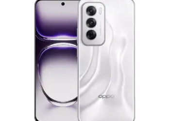 Tampilan depan dan belakang HP Oppo 5G warna putih berkapasitas RAM 8/256 GB.